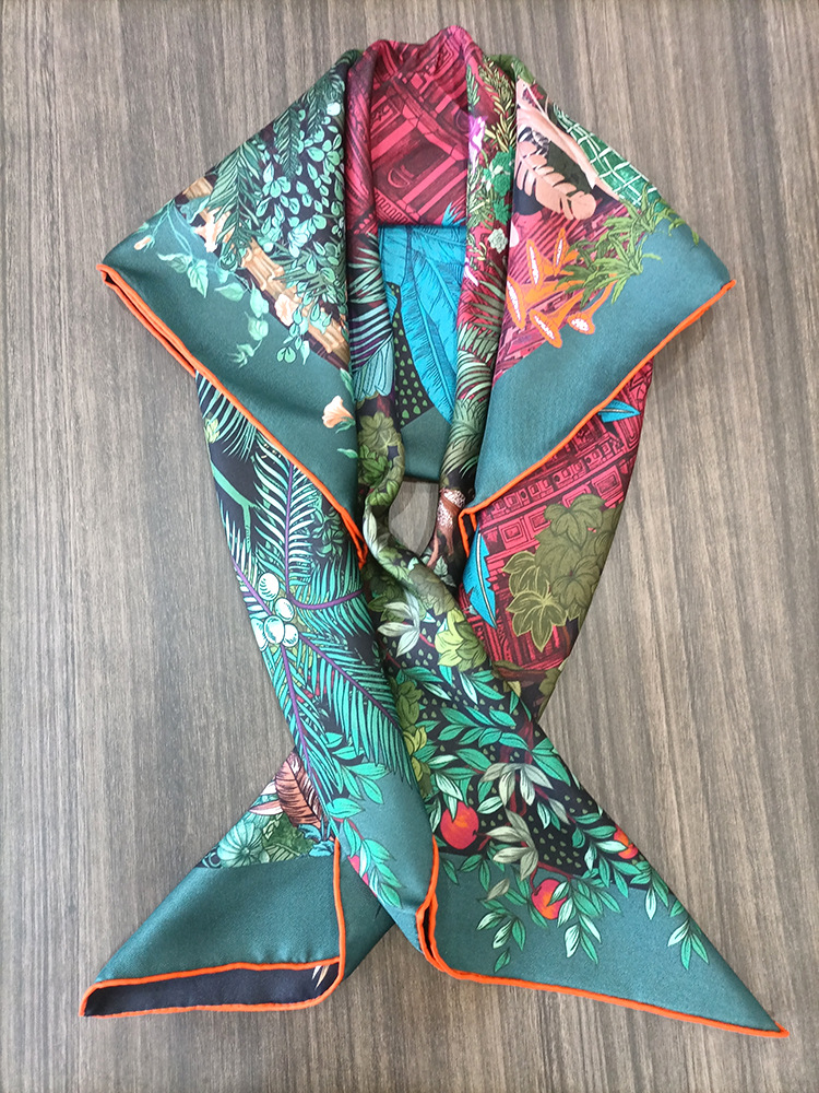 Travel Accessories Luxury - Seidenschal 90CM Damen Handgerollte Quadratische Bandanas