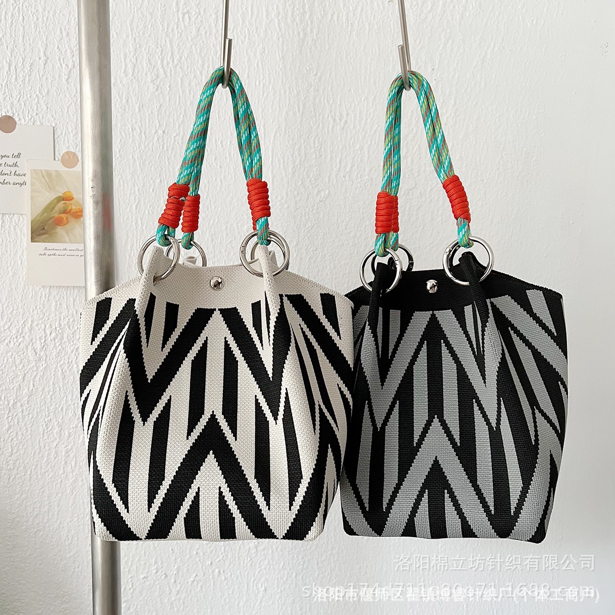 Gestrickte Handtasche für Dame – Travel Accessories Tech Bewertung und Preis